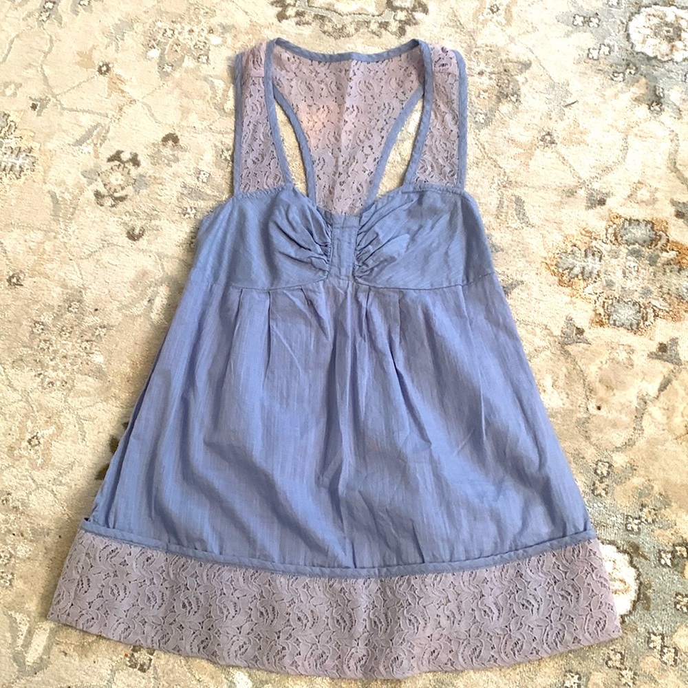 Tank top with sweetheart bust and racer back lace detail size M